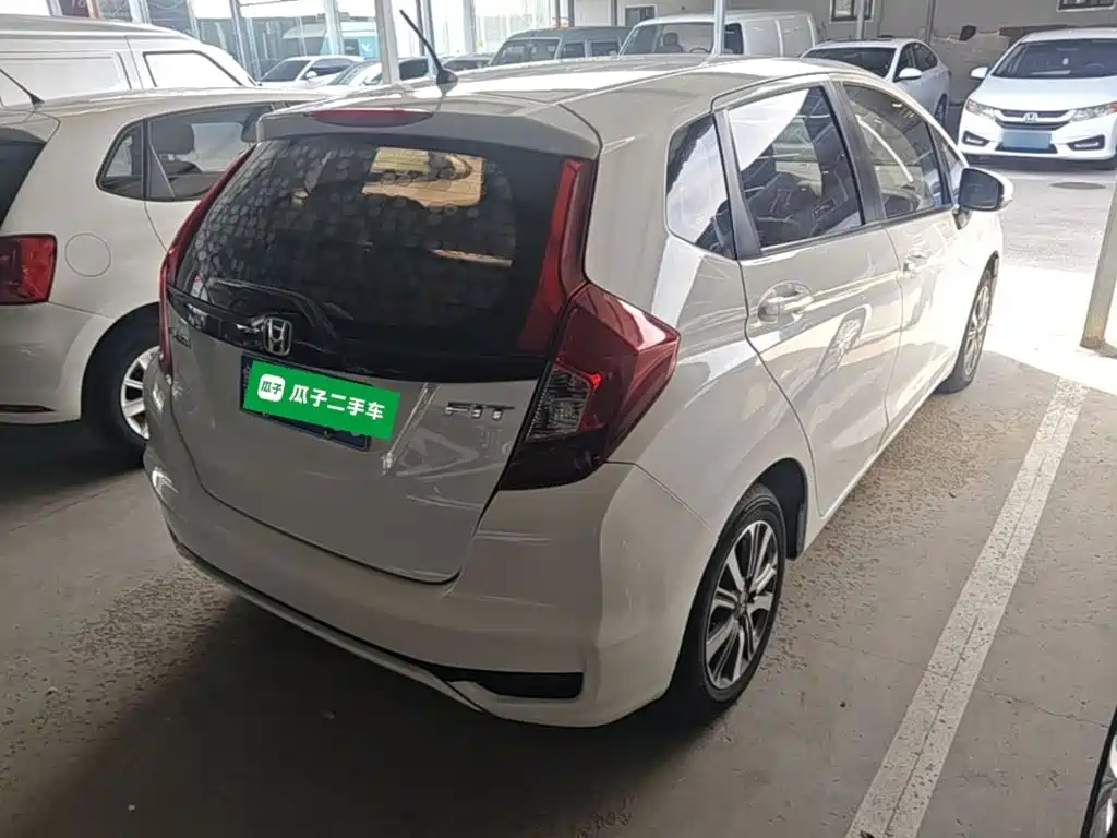 Honda Fit — фото 6