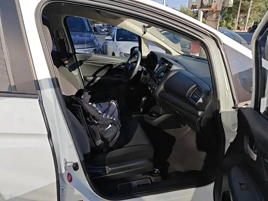Honda Fit — фото 24