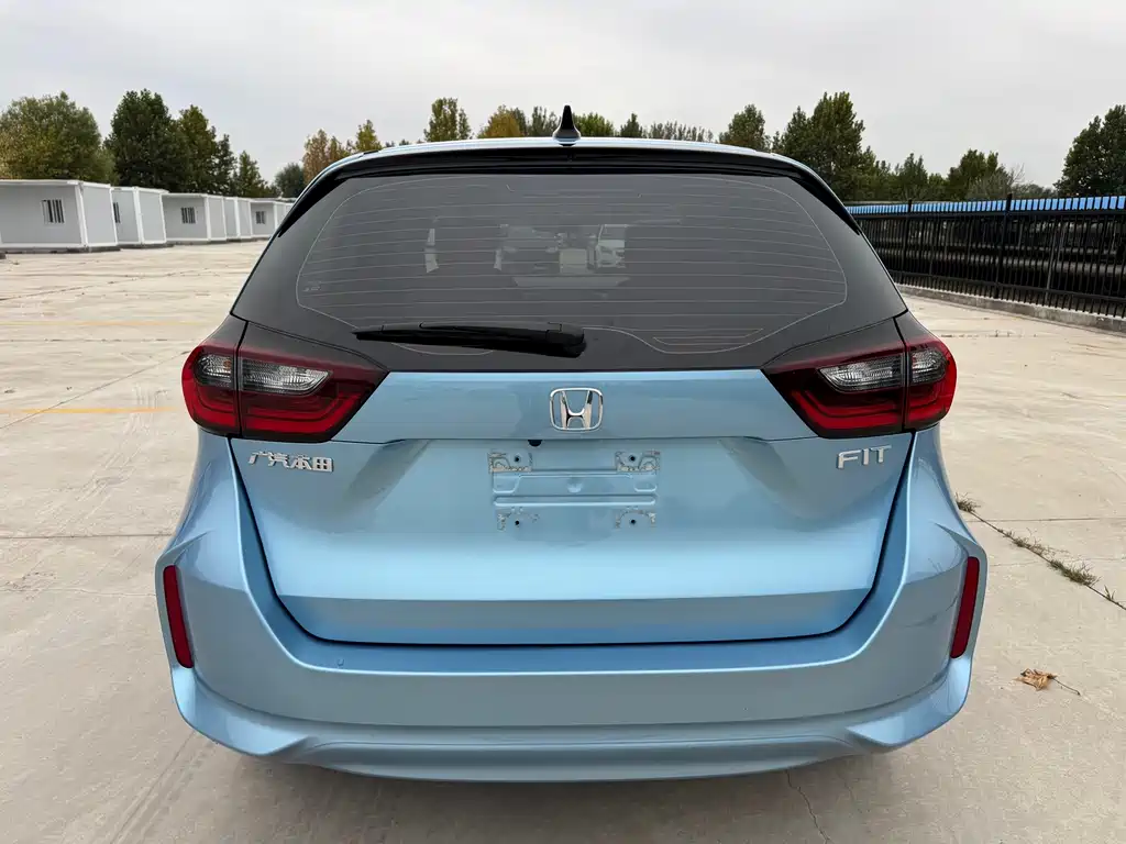 Honda Fit — фото 5