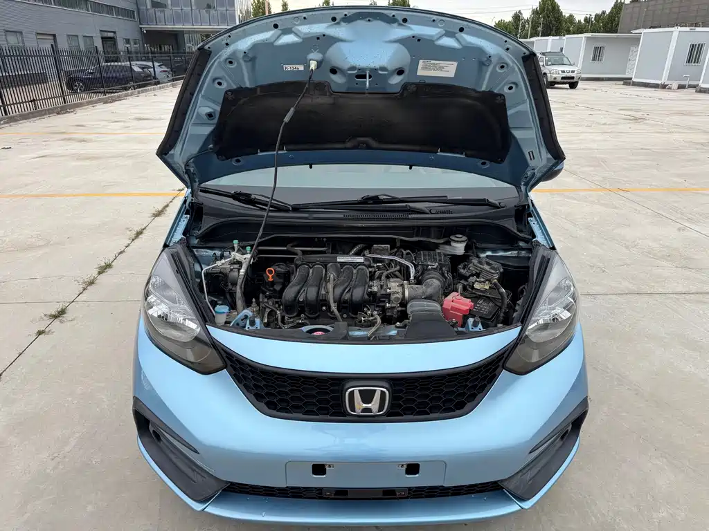 Honda Fit — фото 8