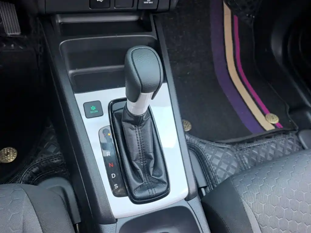 Honda Fit — фото 13