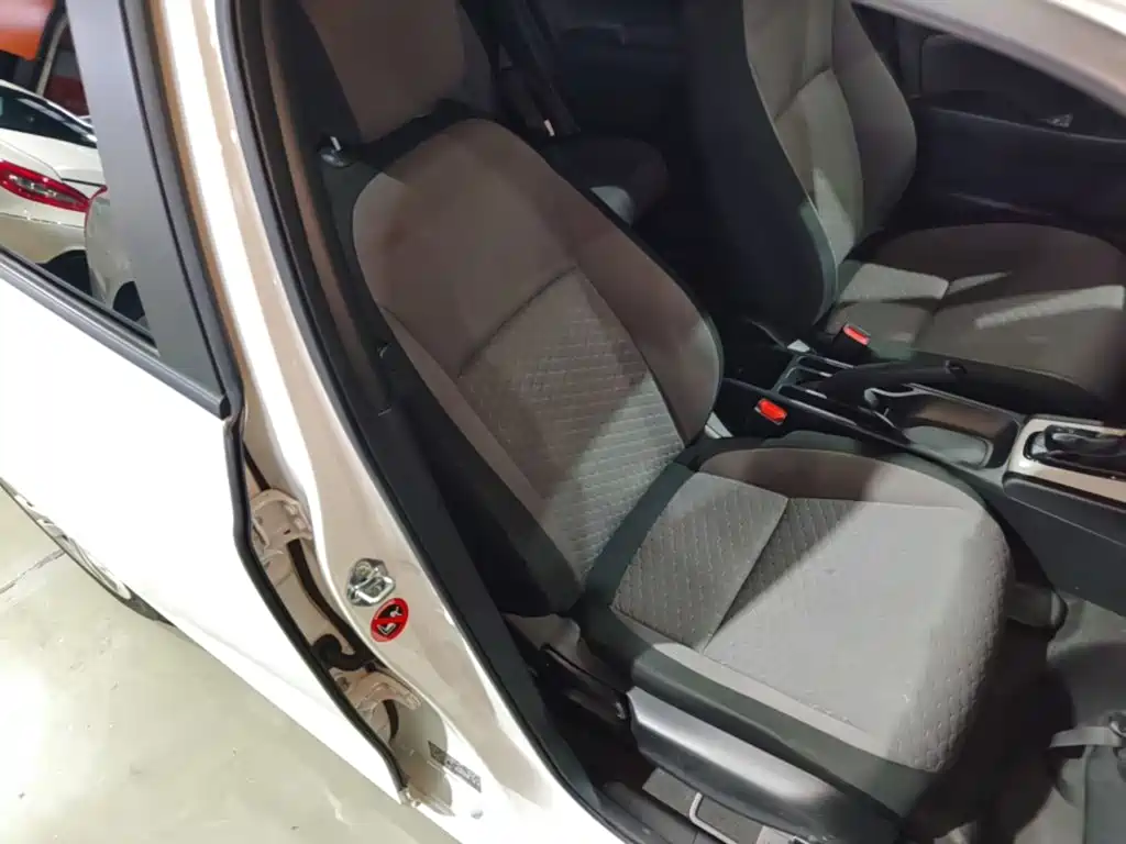 Honda Fit — фото 24