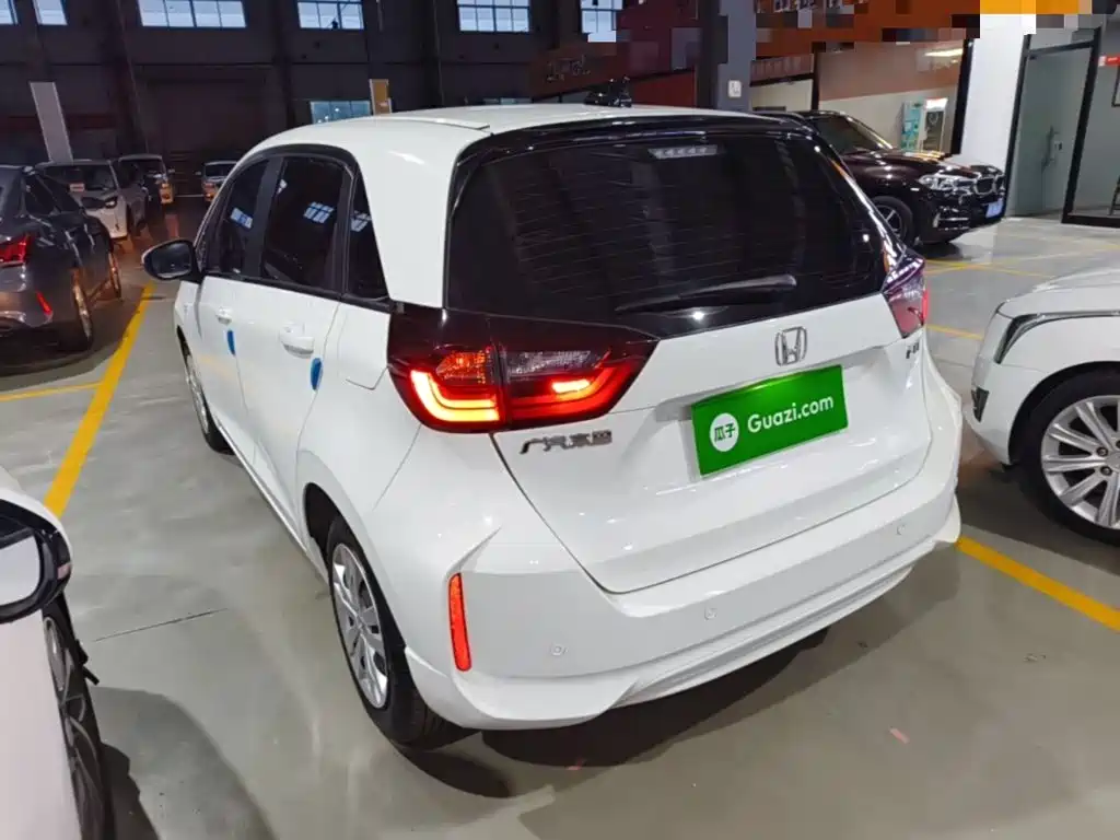 Honda Fit — фото 4