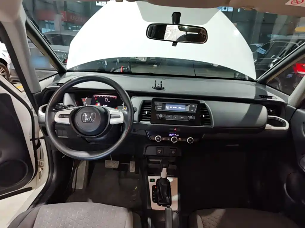 Honda Fit — фото 9