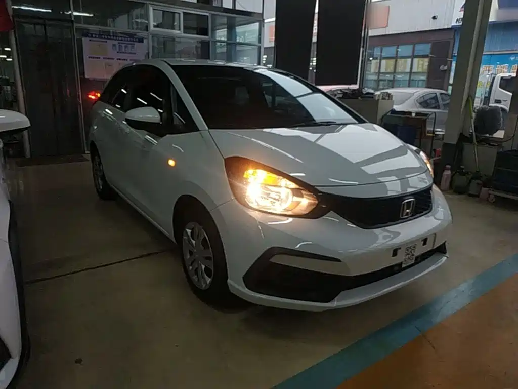 Honda Fit — фото 3