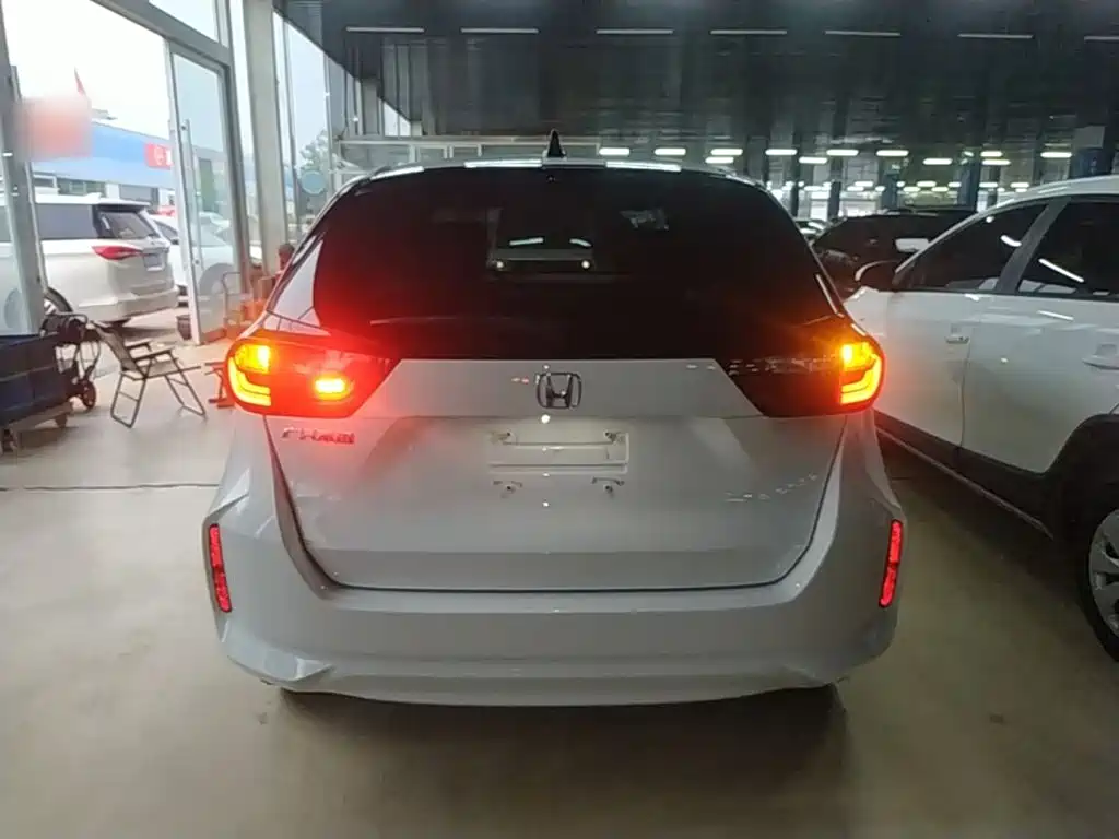 Honda Fit — фото 5