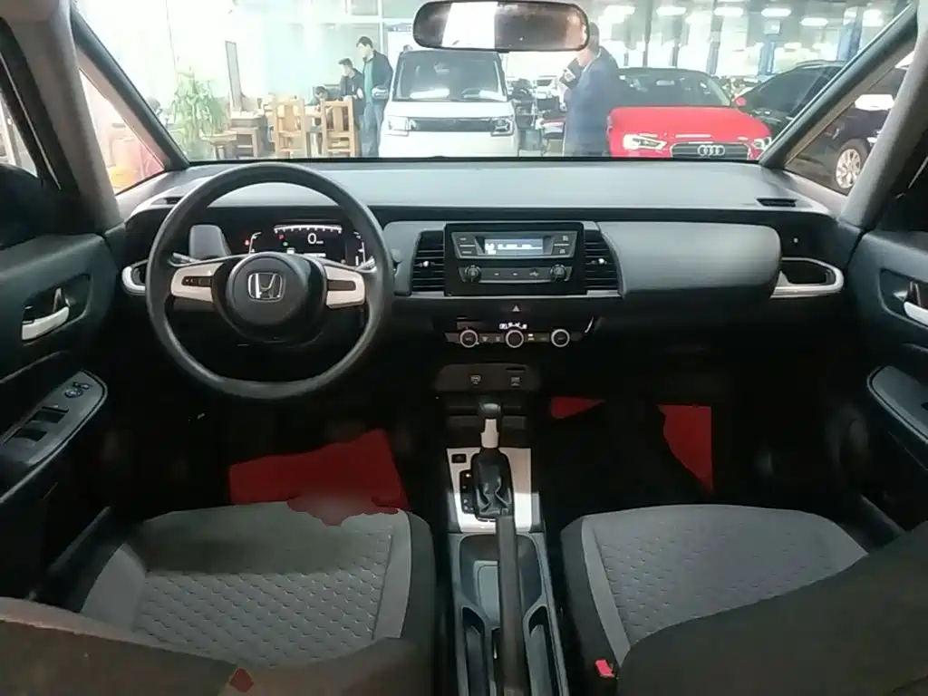 Honda Fit — фото 9