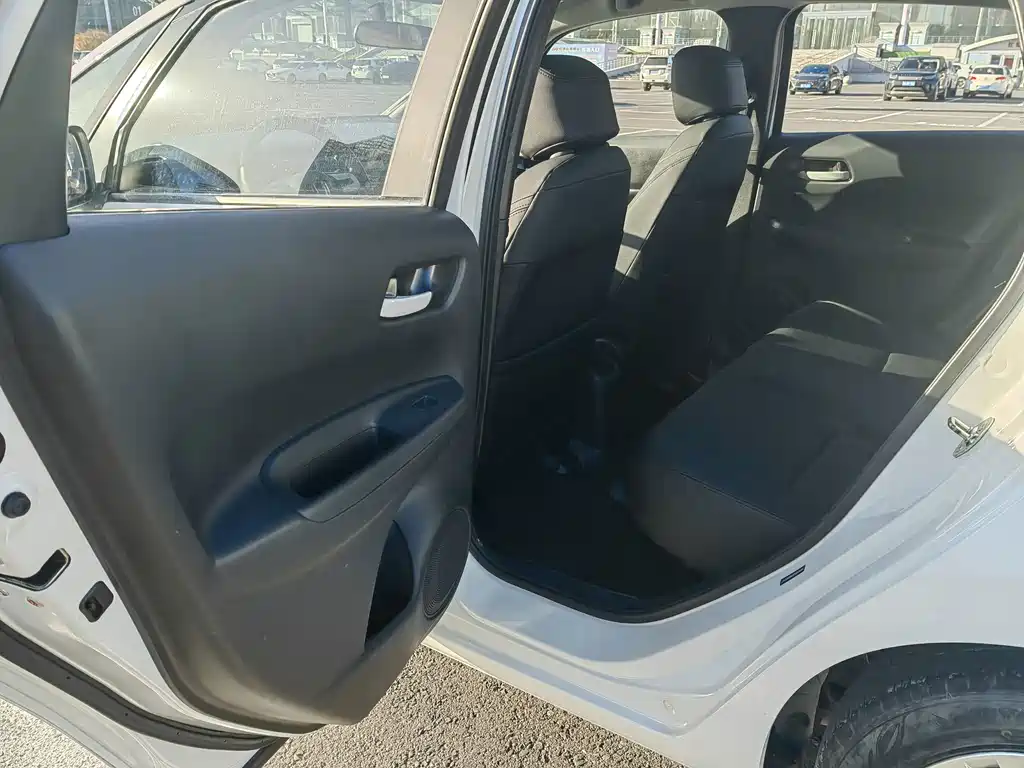Honda Fit — фото 11
