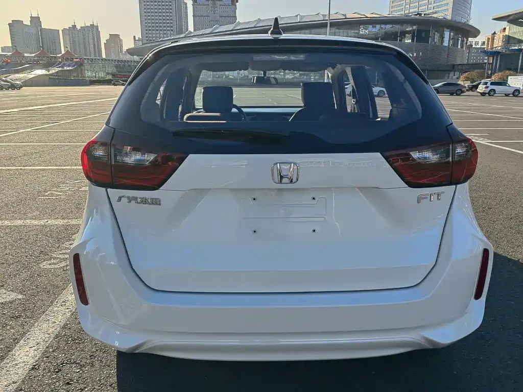 Honda Fit — фото 4