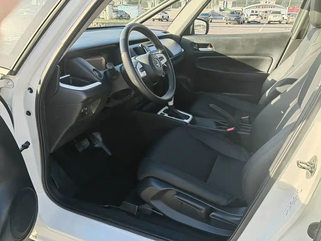 Honda Fit — фото 9