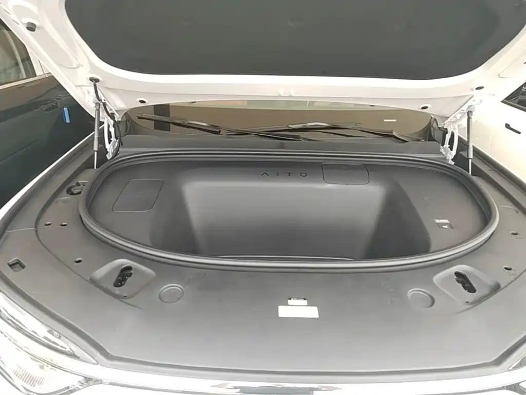 AITO AITO M7 — фото 25