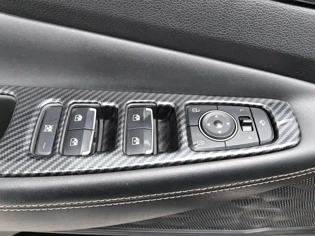 Hyundai Santa Fe — фото 9