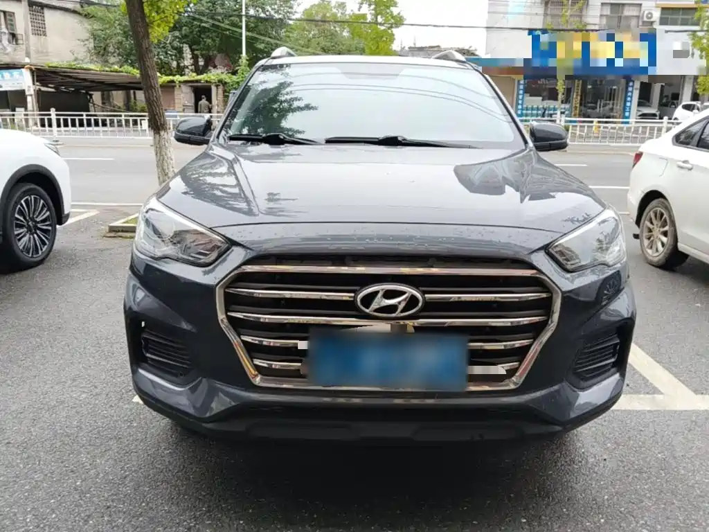 Hyundai ix35 — фото 2