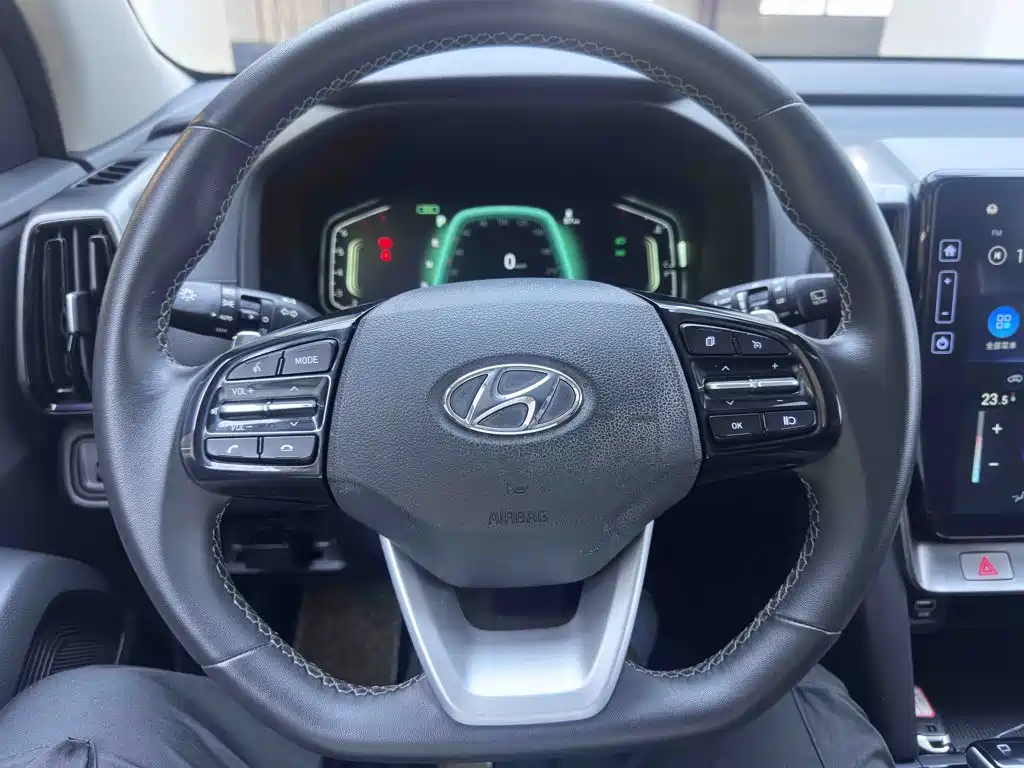 Hyundai ix35 — фото 13