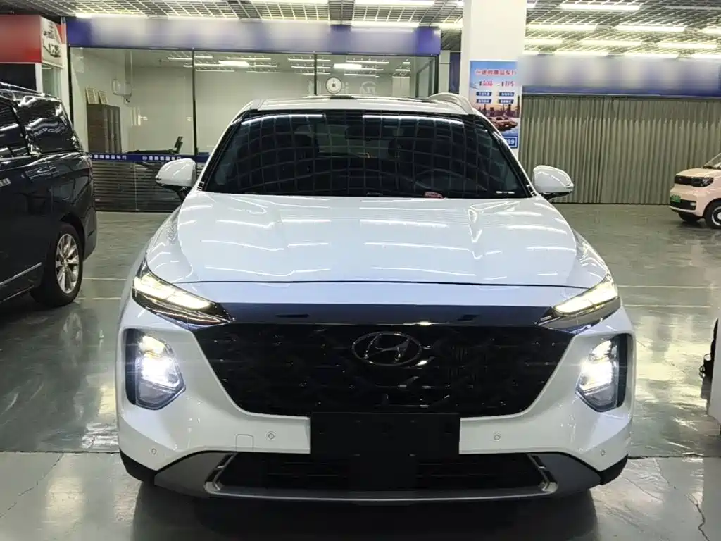 Hyundai Santa Fe — фото 2