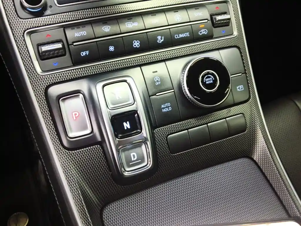 Hyundai Santa Fe — фото 13