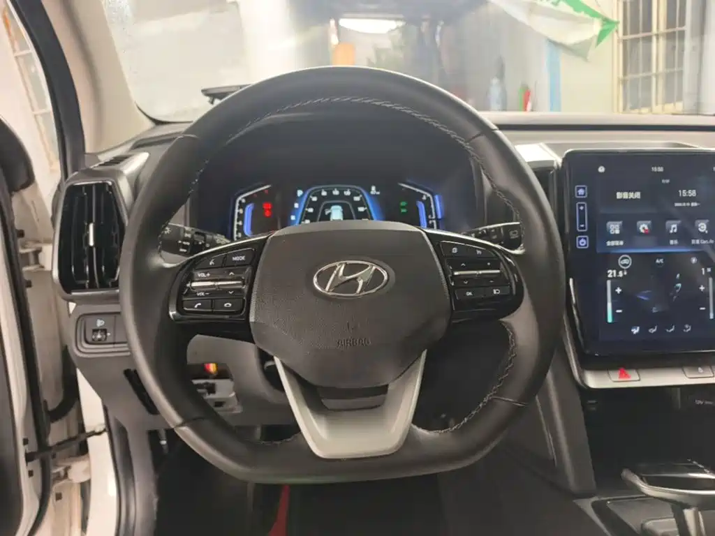 Hyundai ix35 — фото 10