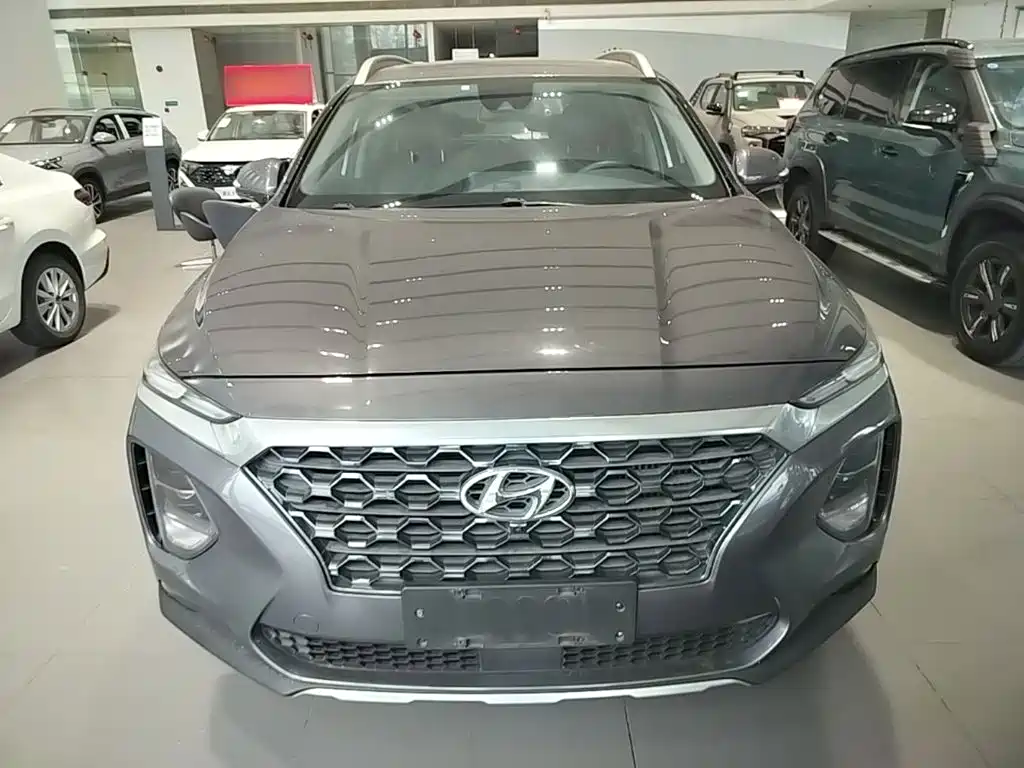 Hyundai Santa Fe — фото 2