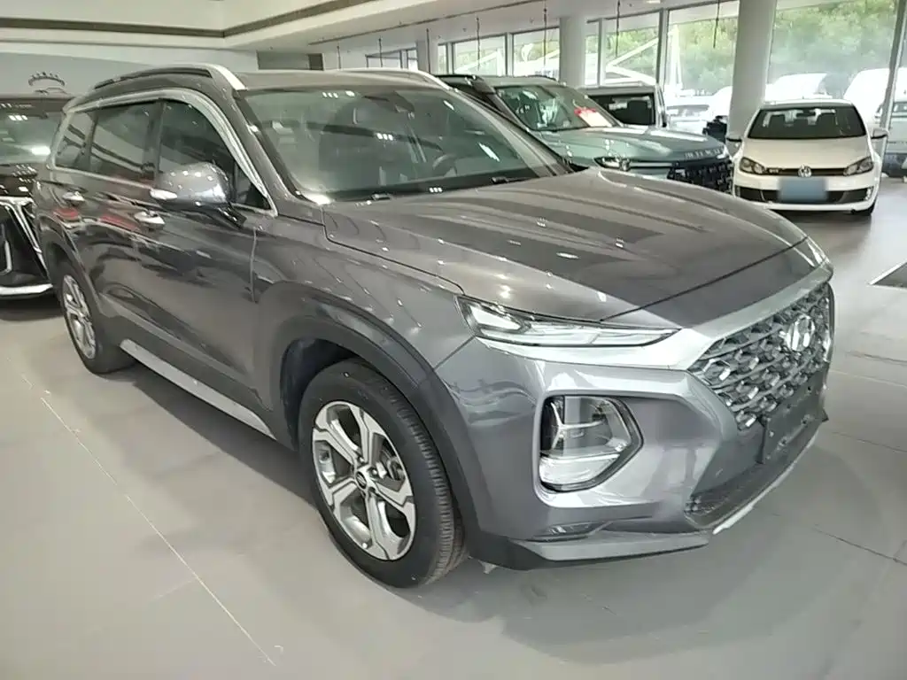 Hyundai Santa Fe — фото 3