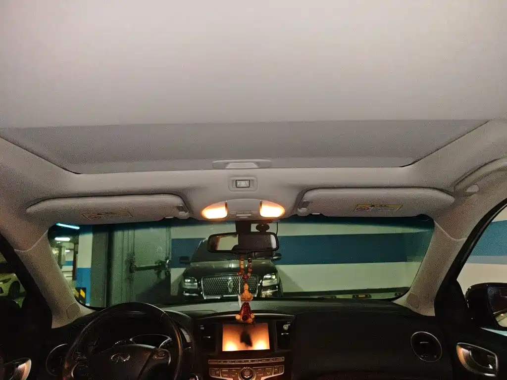 Infiniti QX60 (Import) — фото 14