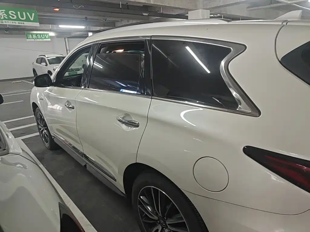 Infiniti QX60 (Import) — фото 25
