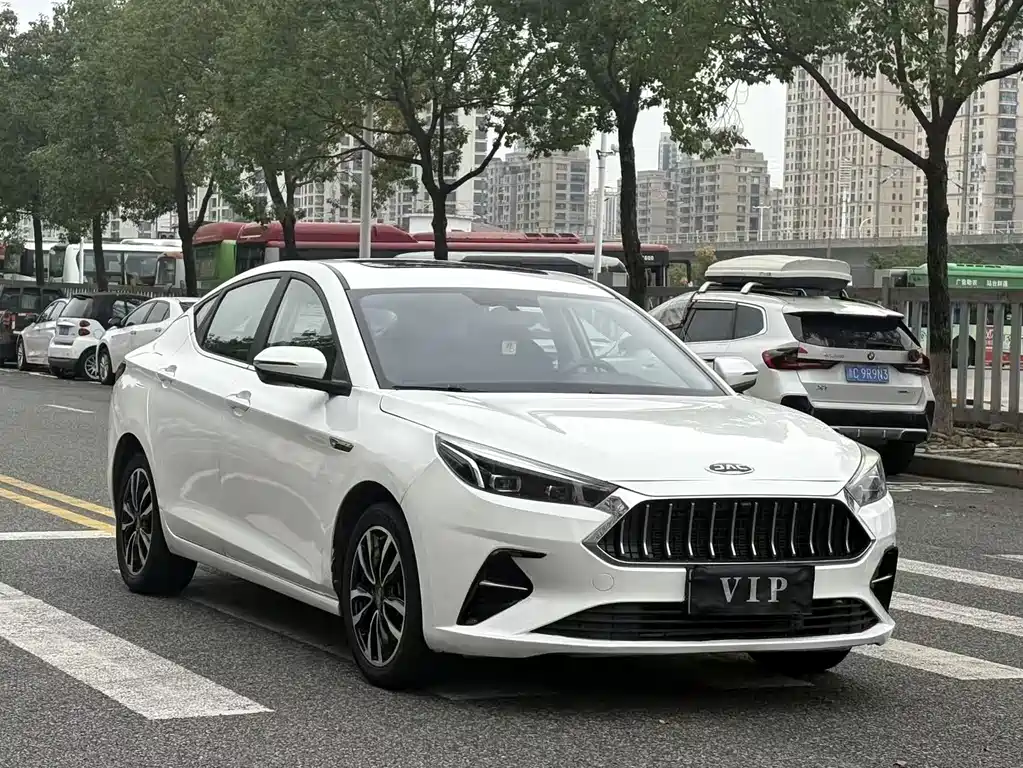 JAC A5 — фото 3