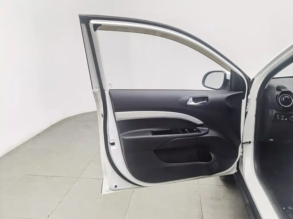 Kia KX1 — фото 8