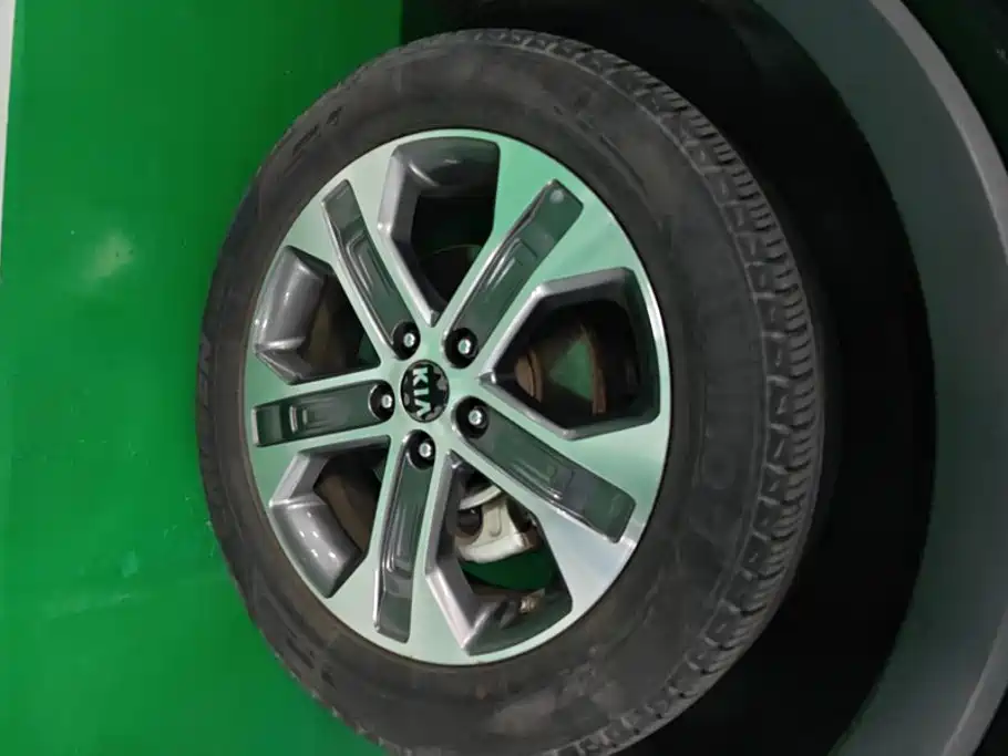 Kia Sportage — фото 6