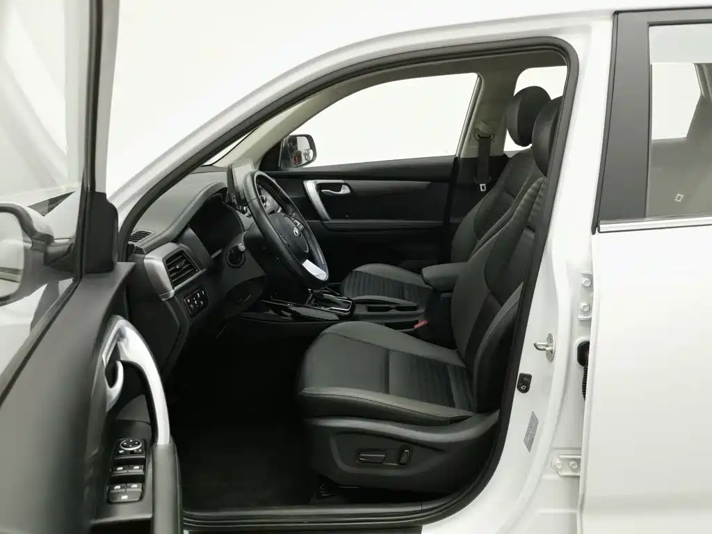 Kia Sportage — фото 10