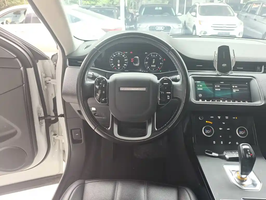 Land Rover Evoque — фото 10