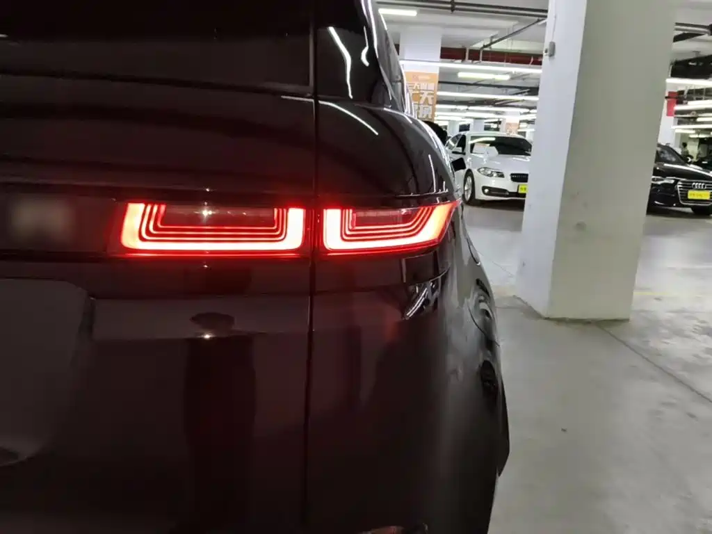 Land Rover Evoque — фото 7