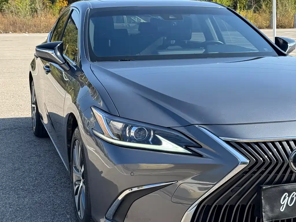 Lexus ES — фото 7