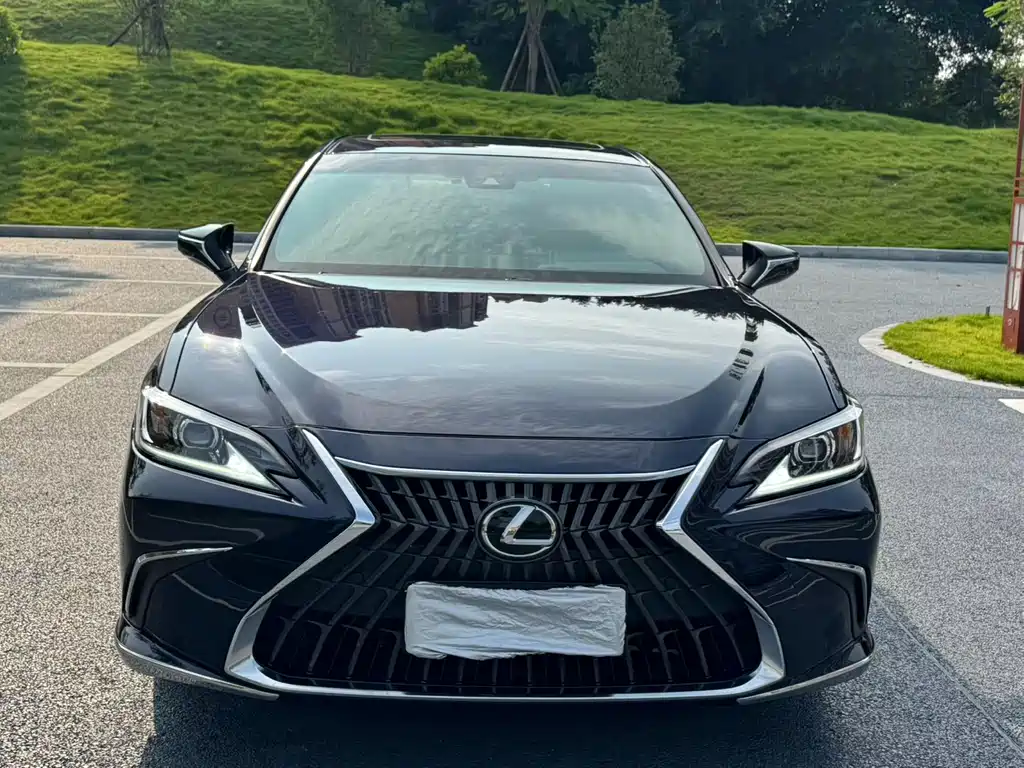 Lexus ES — фото 2