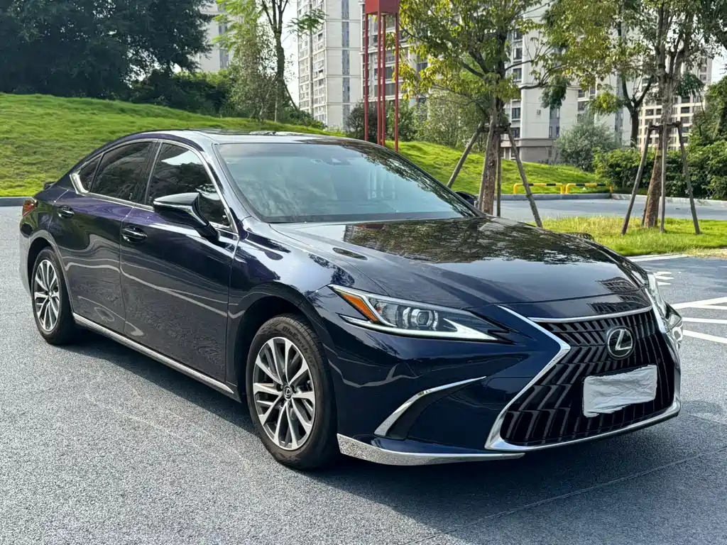 Lexus ES — фото 3
