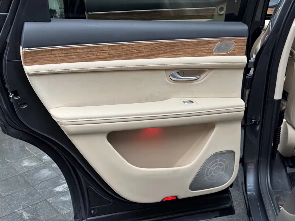 AITO AITO M7 — фото 15