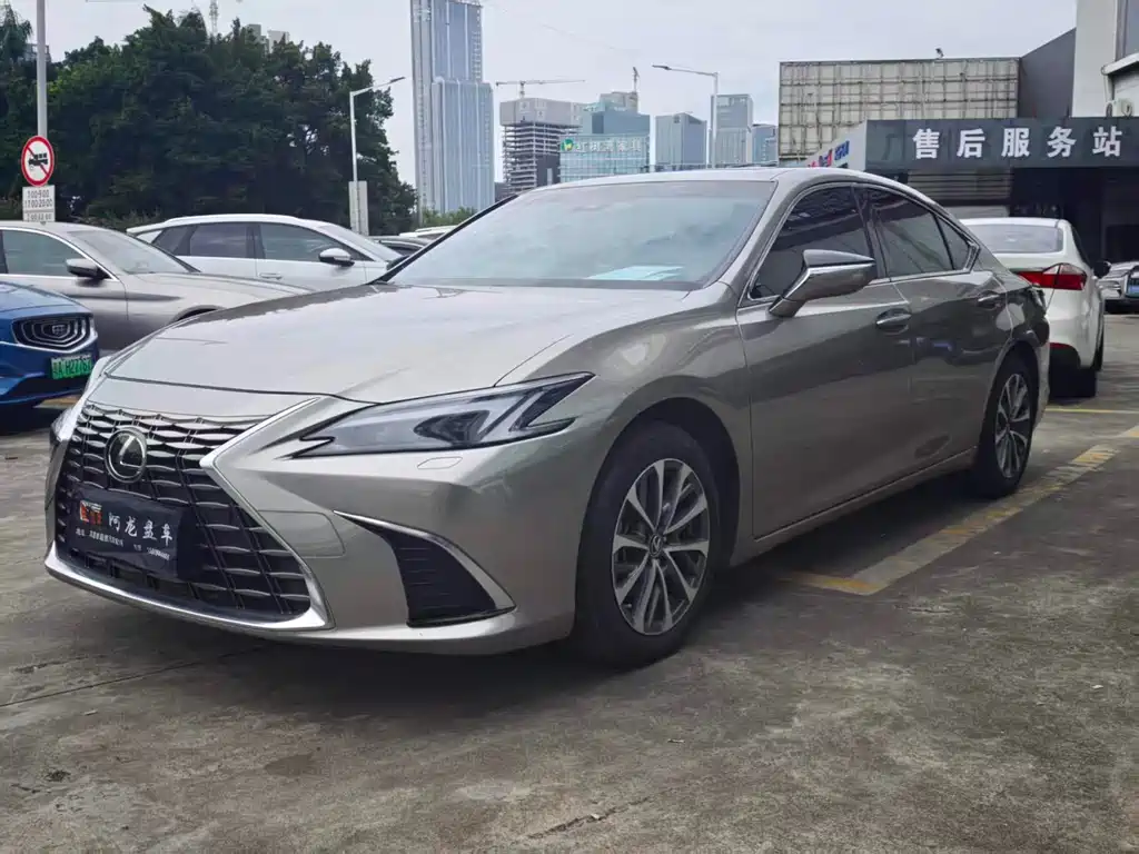 Lexus ES — фото 2
