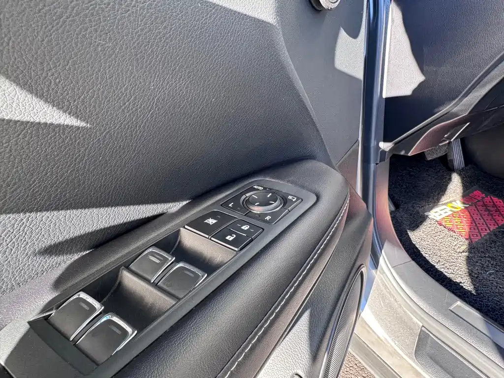 Lexus RX — фото 13