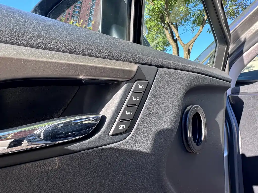 Lexus RX — фото 9