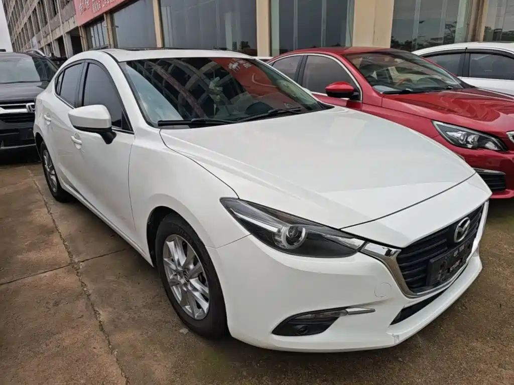 Mazda 3 Axela — фото 3