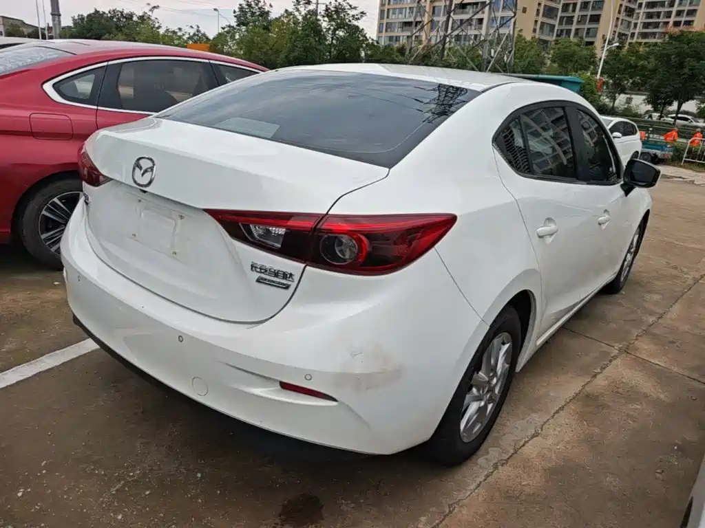 Mazda 3 Axela — фото 6