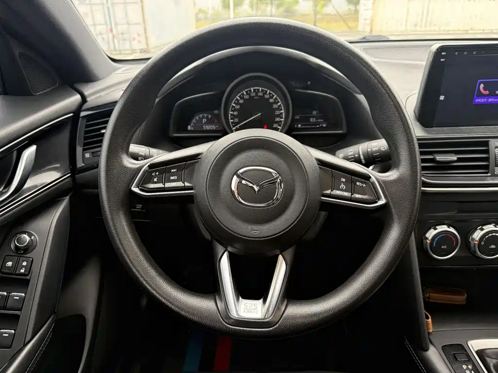 Mazda CX-4 — фото 9