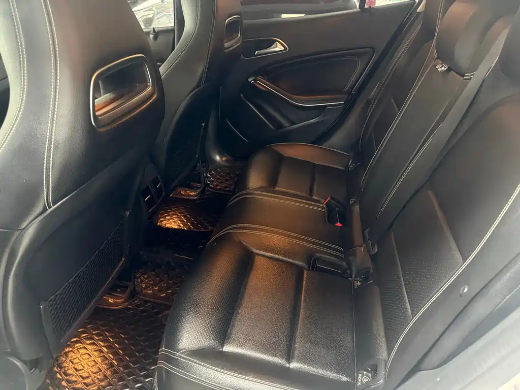Mercedes-Benz GLA — фото 5