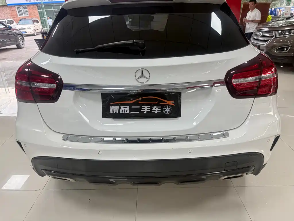 Mercedes-Benz GLA — фото 9