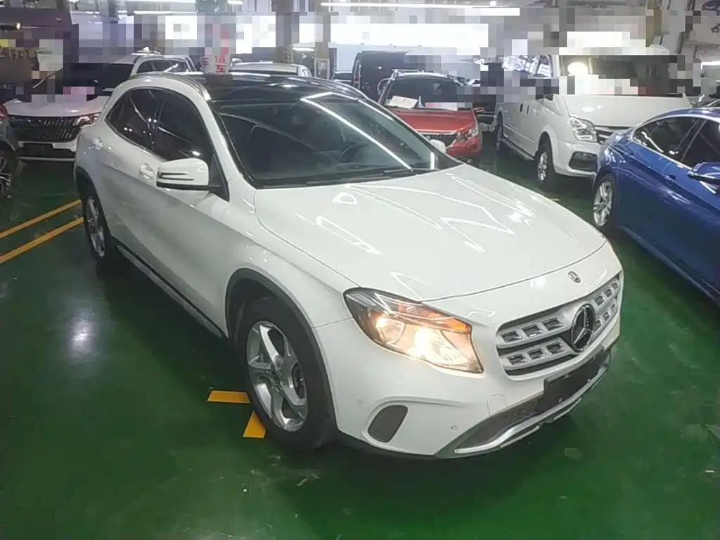 Mercedes-Benz GLA — фото 3