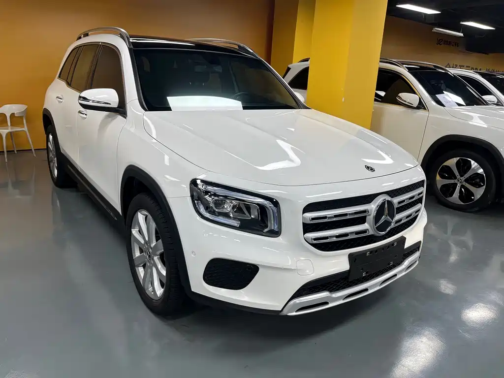Mercedes-Benz GLB — фото 3