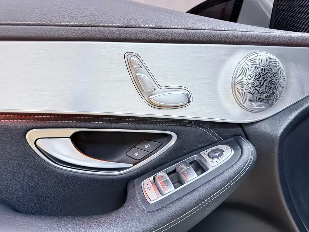 Mercedes-Benz GLC — фото 23