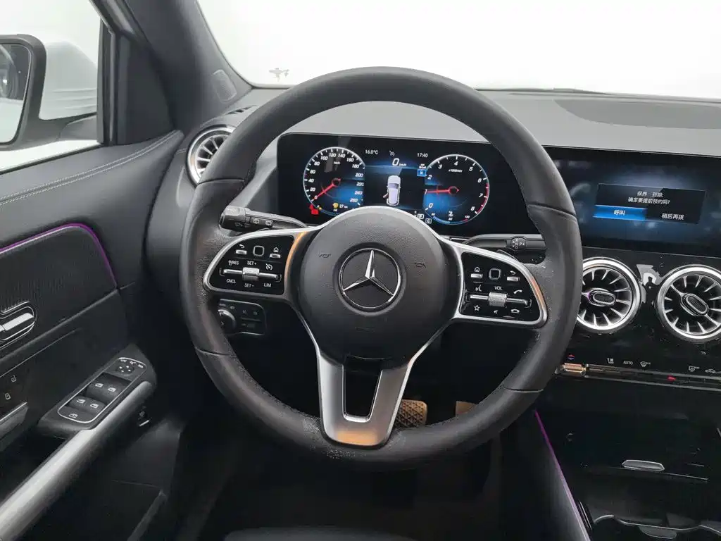 Mercedes-Benz GLA — фото 11
