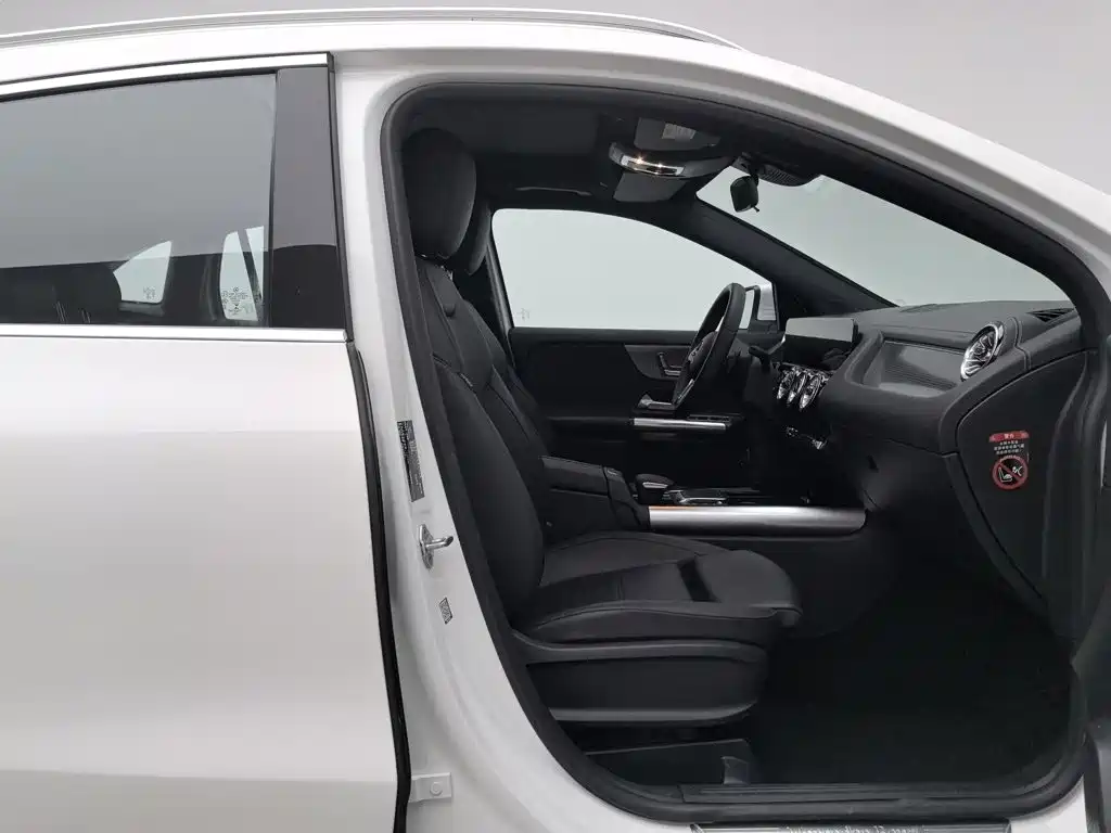 Mercedes-Benz GLA — фото 23