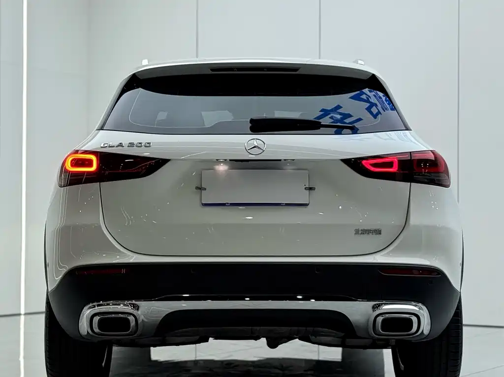 Mercedes-Benz GLA — фото 15