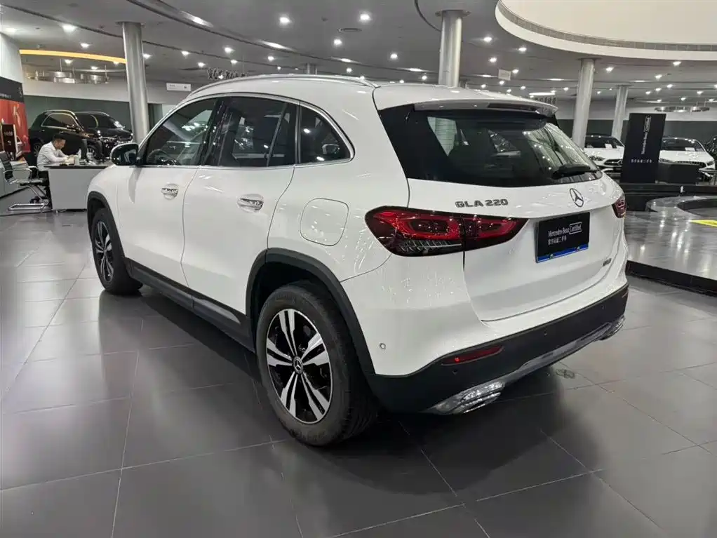 Mercedes-Benz GLA — фото 3
